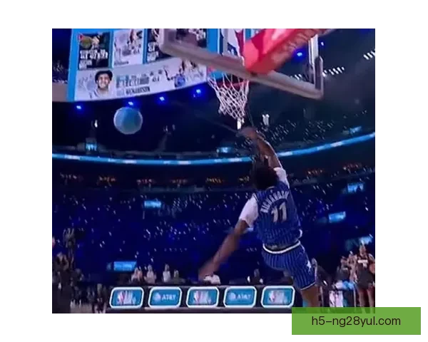 埃奇库姆压哨罚球夺新秀赛王